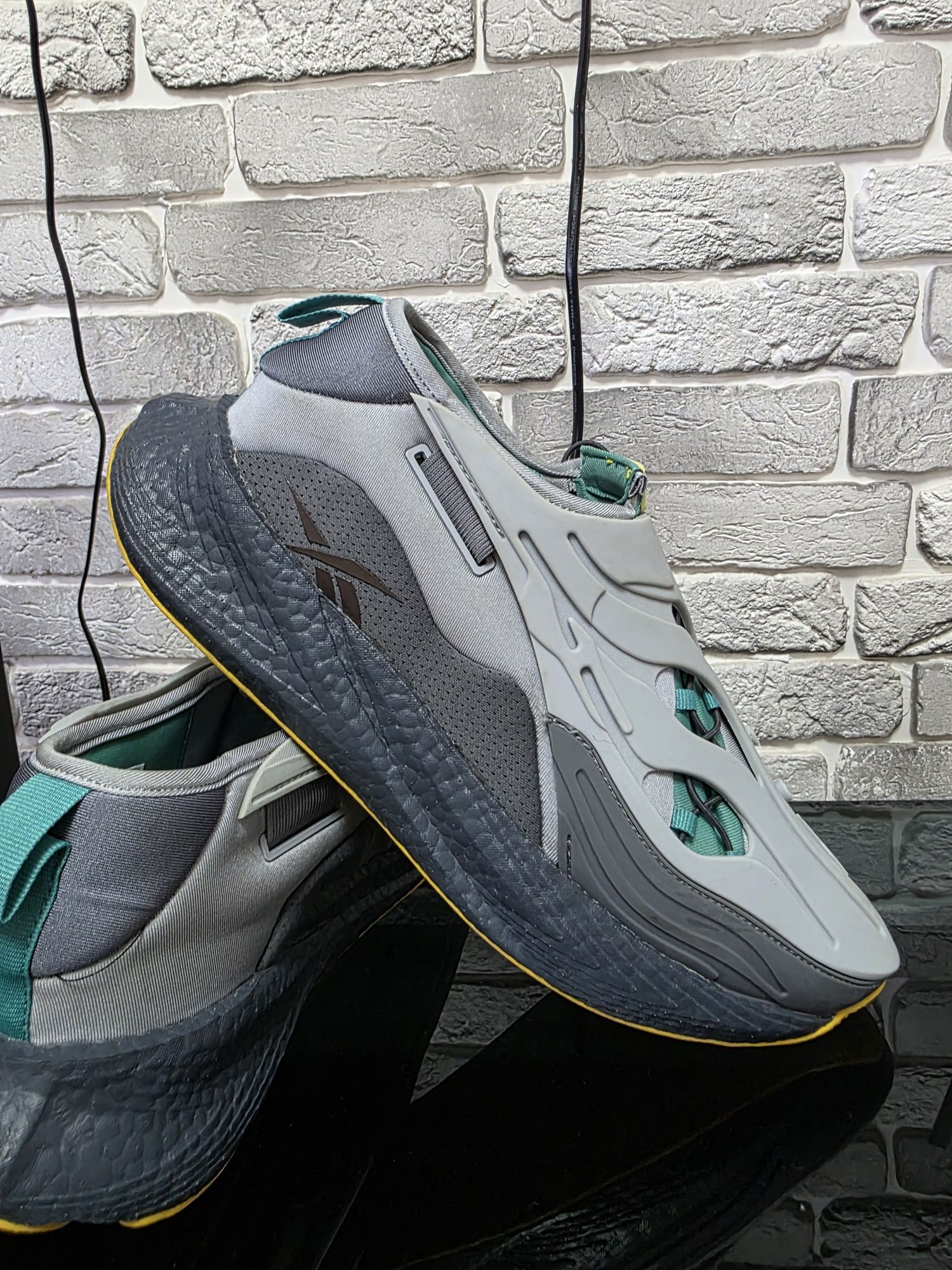 Оригинальные кроссы Reebok