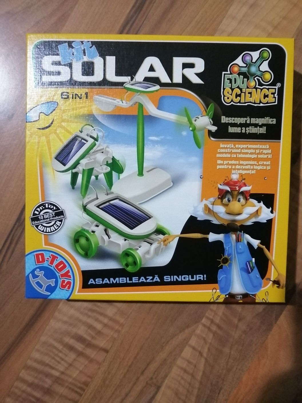 Robot solar și kit solar de asamblare