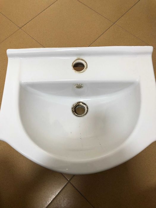 продавам мивка за баня