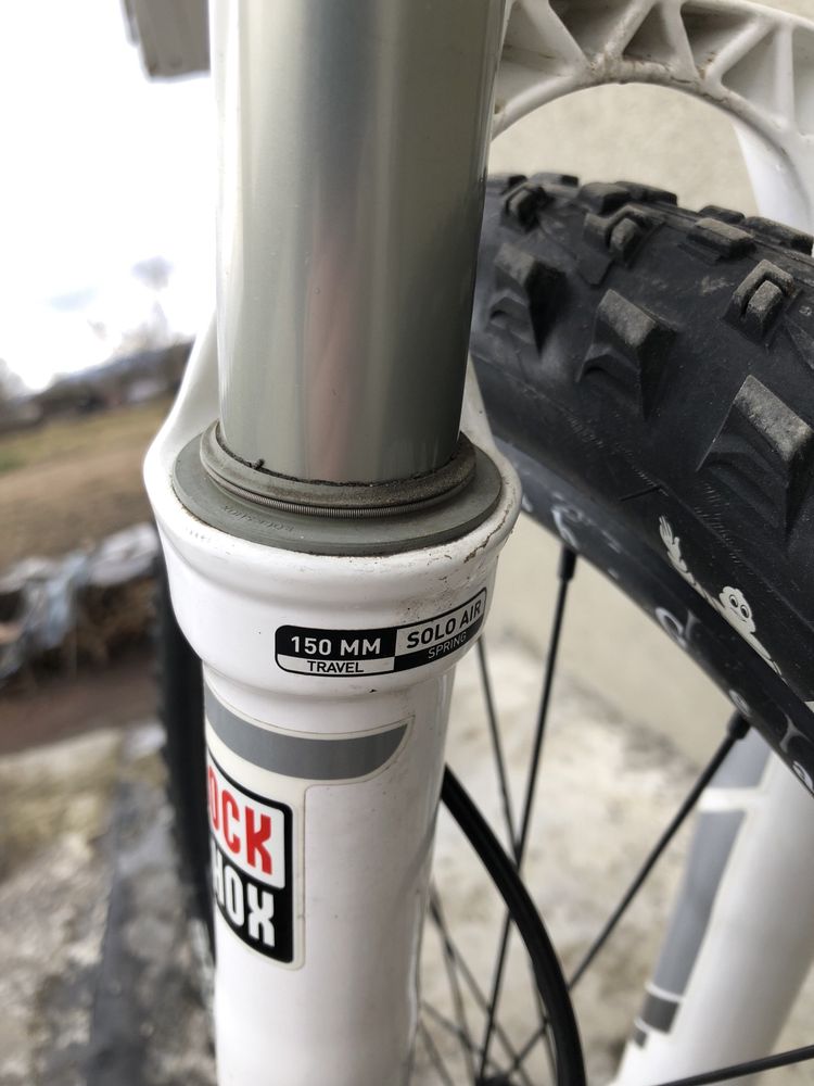 Sunn Tzar S1 /RockShox Sektor