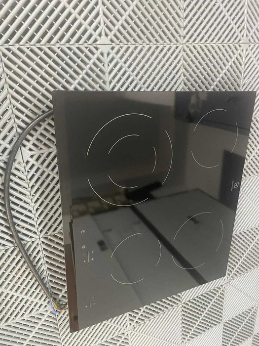 Plita electrica Electrolux EHF6241FOK / PRODUS NOU