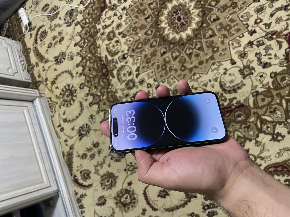 Iphone 14 pro maslo