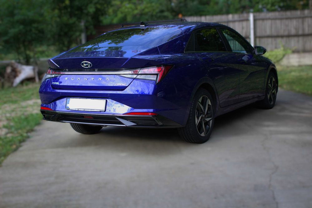 Hyundai Elantra 1.6 l 123 CP 6MT Highway