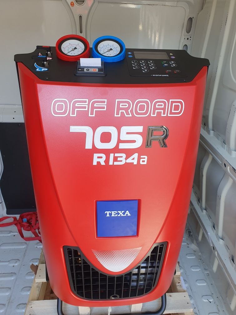 Incarcare instalație AC cu freon R134a ORADEA