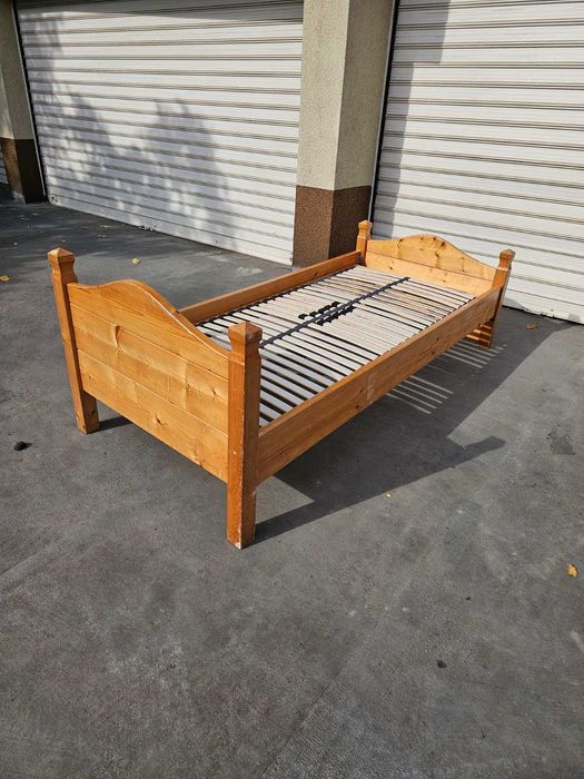 Витрина в стил Чипъндейл