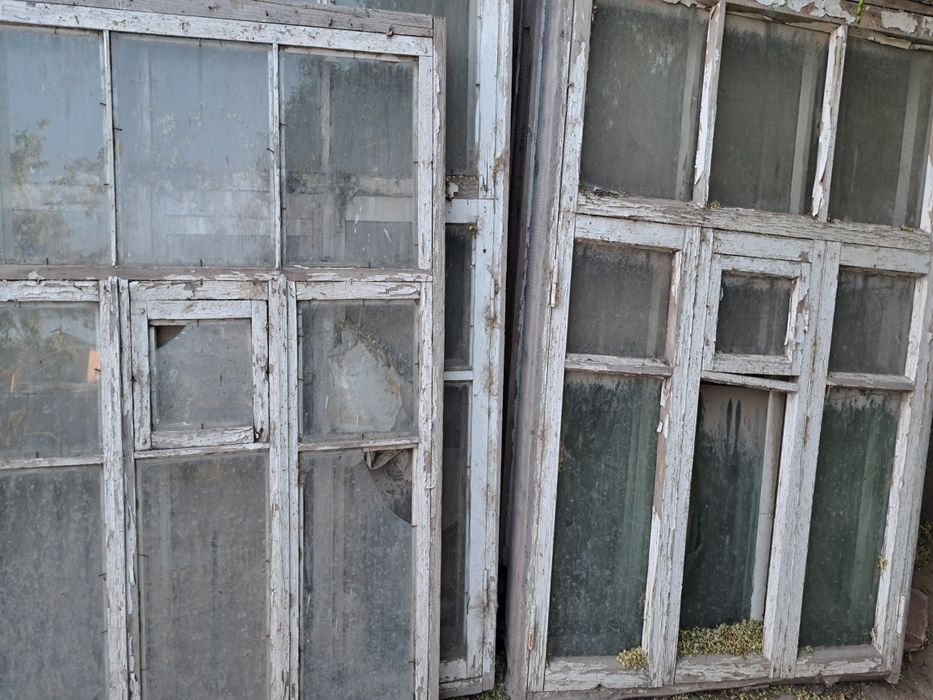 Жайдан шыккан айна сатылады