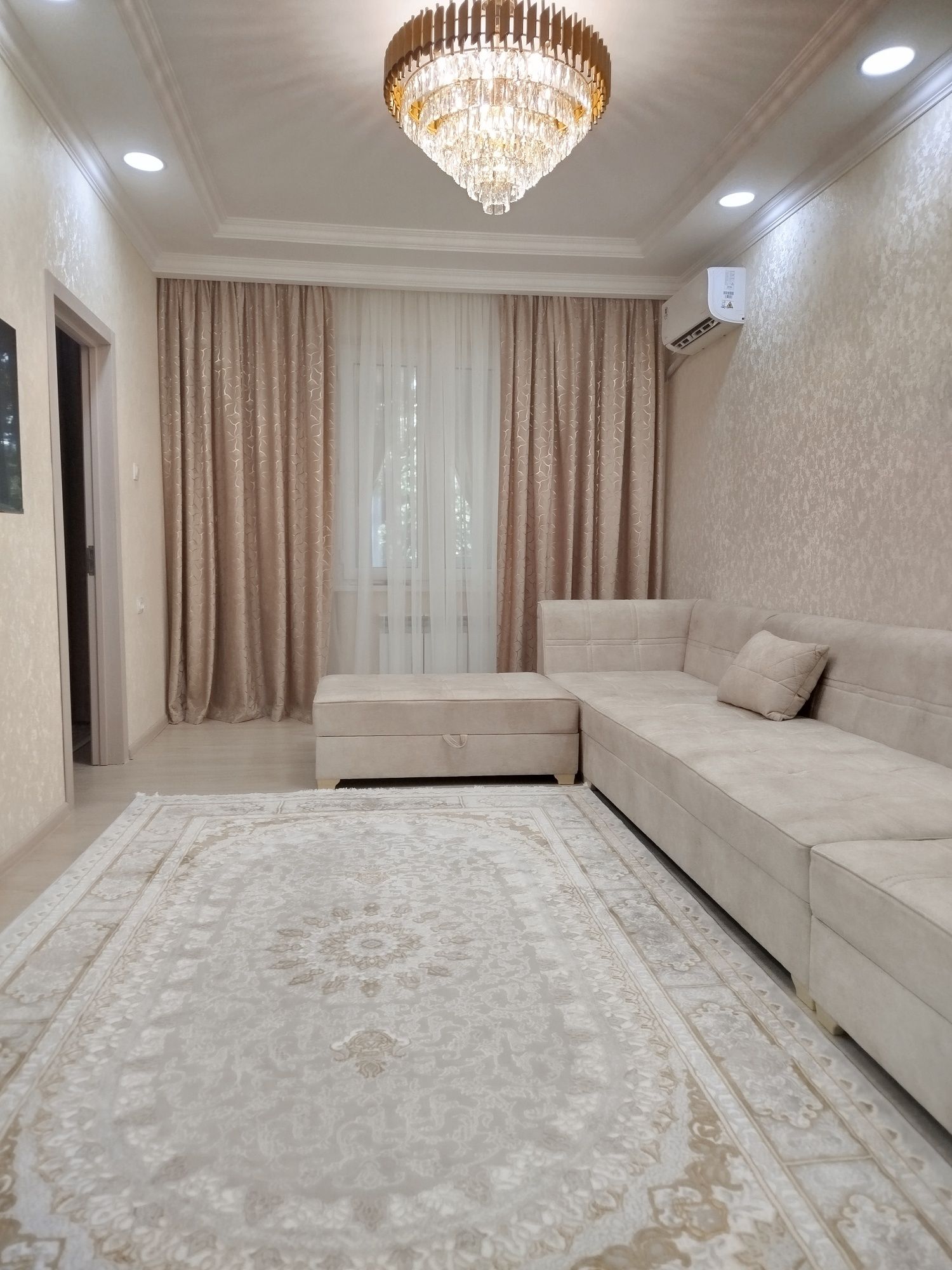 Юнусабад  продажа  своя! 2в3х/3/4. 13 КВ Ахмад Дониш.Ипотеки нет.