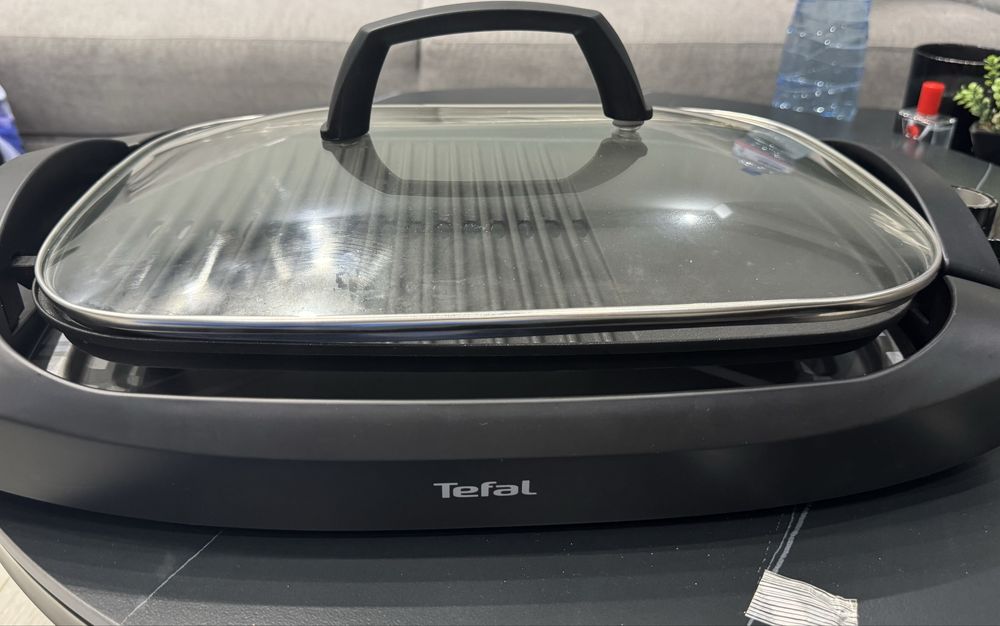 Продавам скара на Tefal