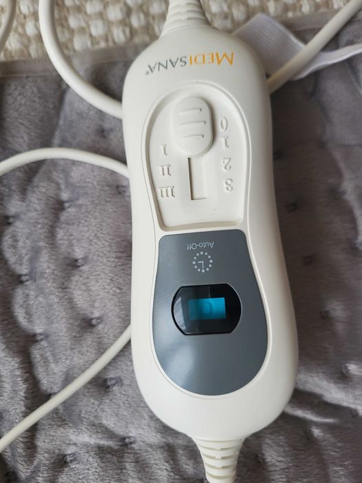 Pernă electrică Medisana pentru spate și gât, 100W, 60x40 cm