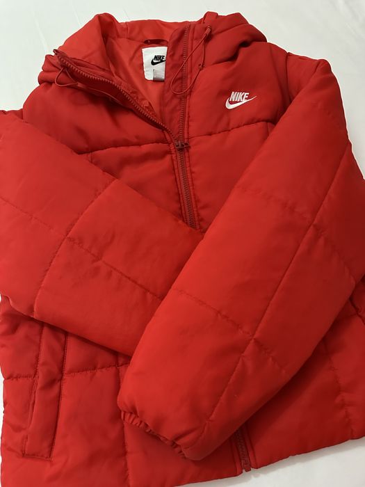 Дамско зимно яке-NIKE-оригинално