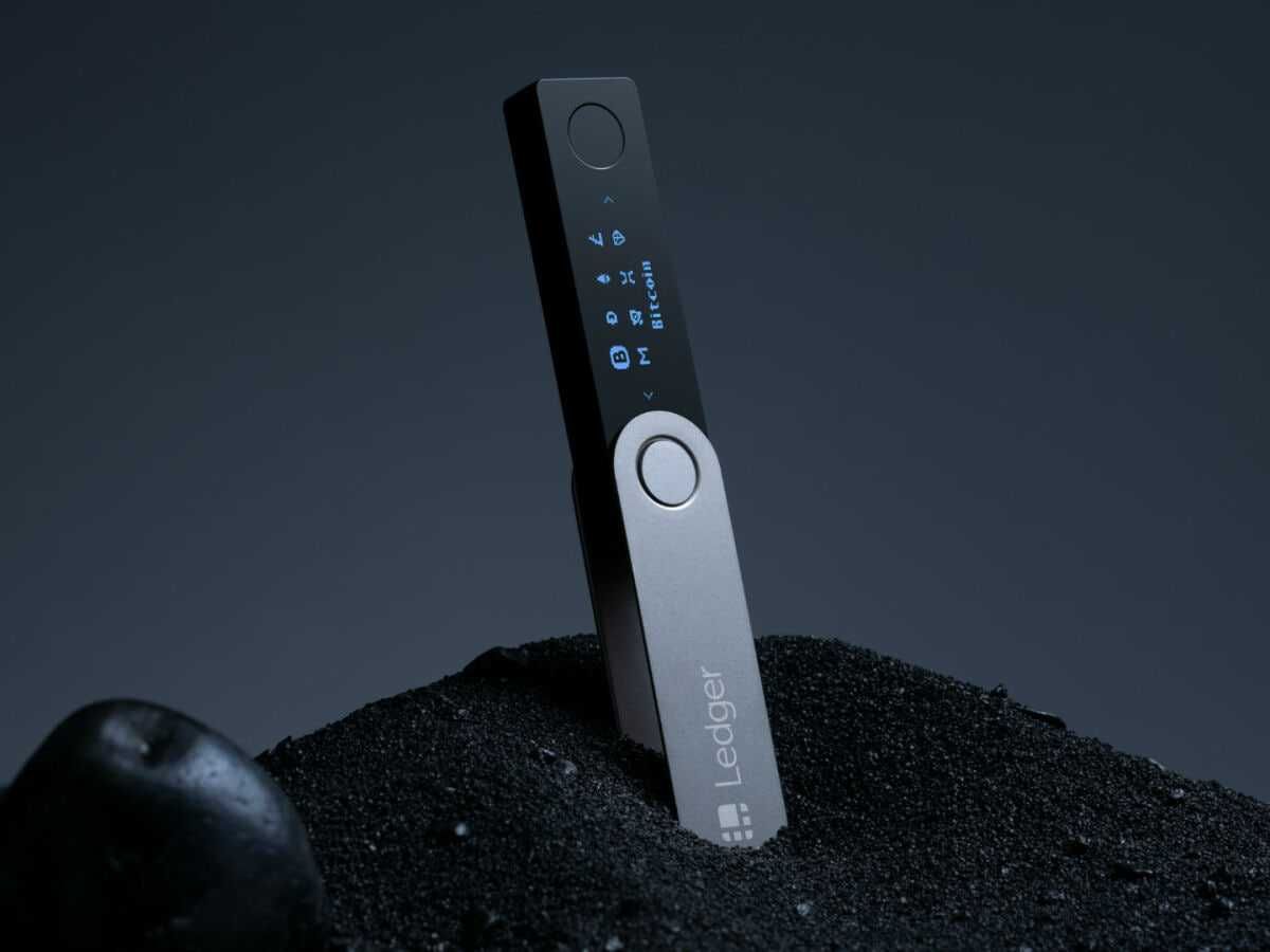 Криптокошелёк Ledger Nano X! Новый в запечатанной упаковке!