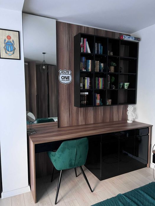 Ofer meditaţii la Limba și Literatura Romănă / Limba Engleză