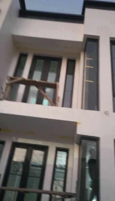 Буньёдкор Проспек м Чиланзар 4 Танхауса