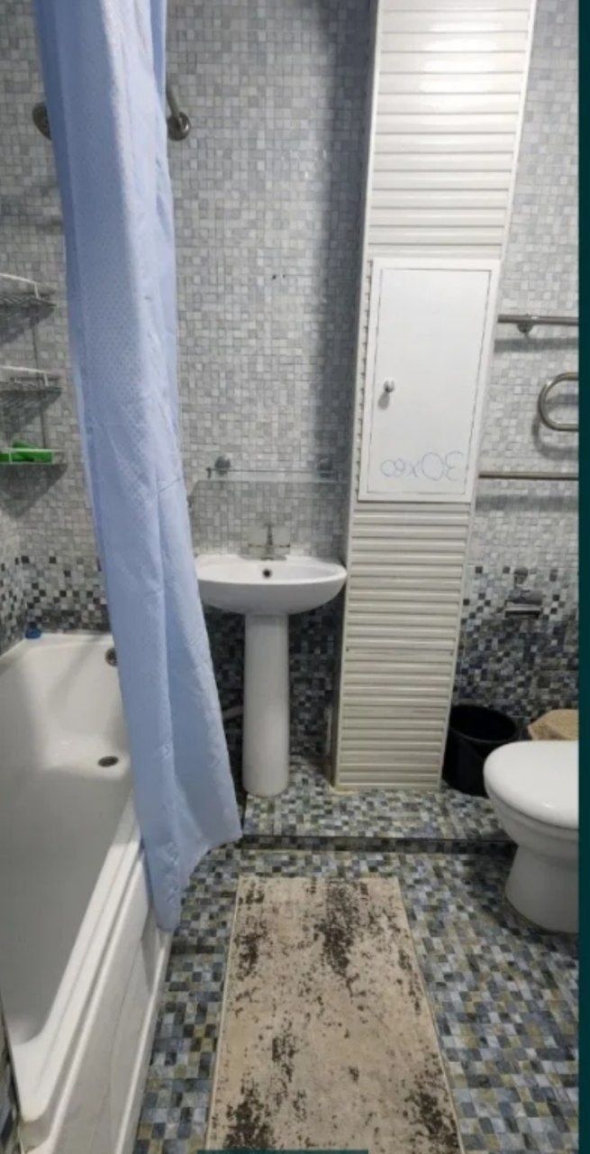 Chilonzor Novza metro yonida kvartira bor