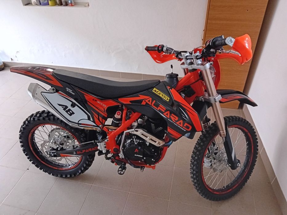Motocross 300cc cu răcire pe ulei