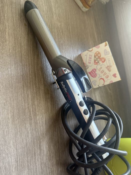 Плойка профессиональная Babyliss pro 19мм. Самый ходовой размер