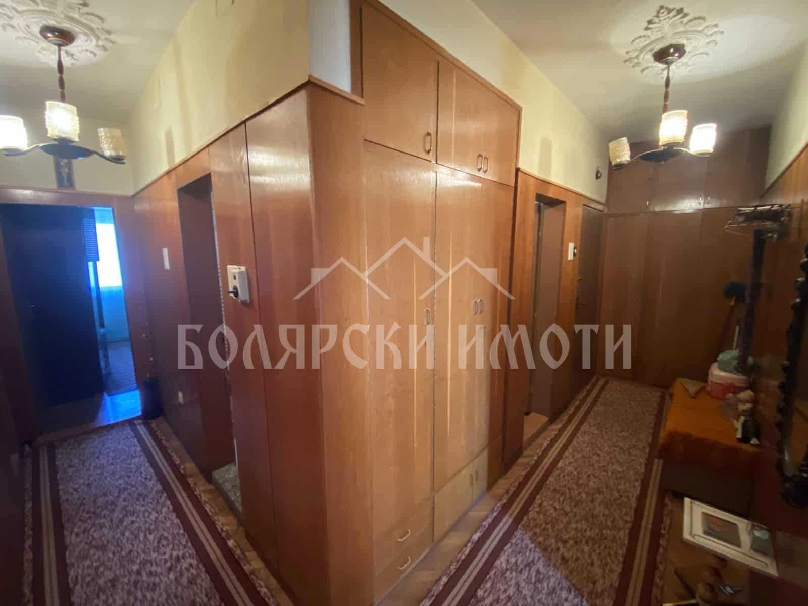 Многостаен апартамент в Полски Тръмбеш