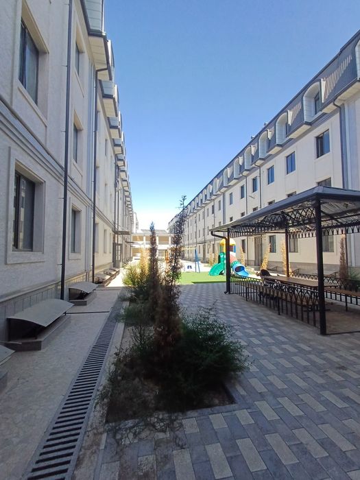 Zamona 74 m² 2 xona 2 etaj korobka