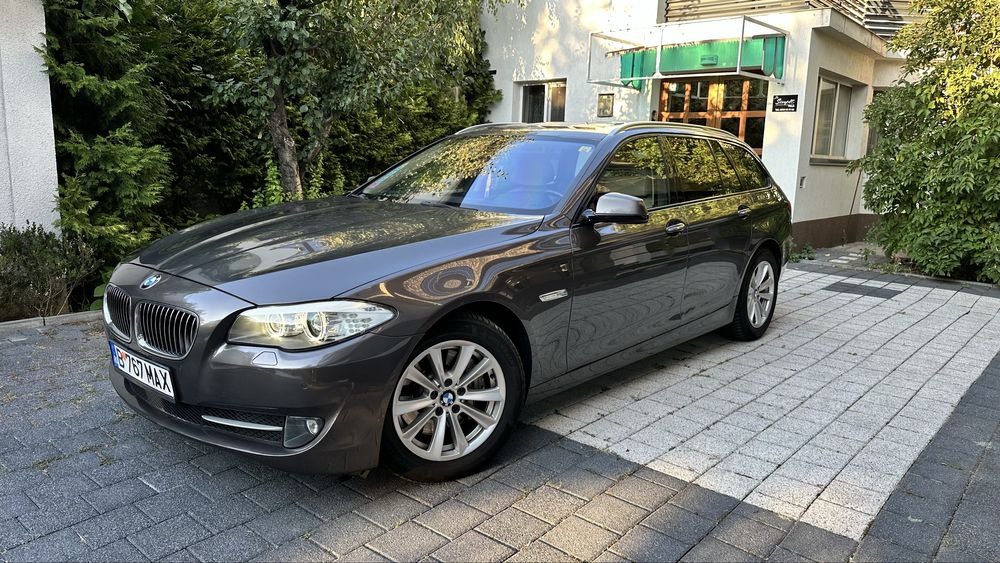BMW 525d Touring LCI 218 CP/X Drive/Full Option/Head-Up/Panoramic