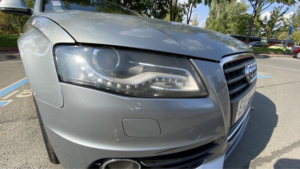 Far/faruri Audi A4 B8 Bi-Xenon LED (2008-2011) OEM