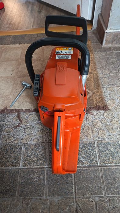 Продавам моторен трион - Husqvarna 55.