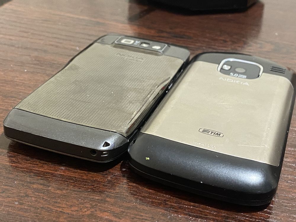Nokia e71 и Nokia E5