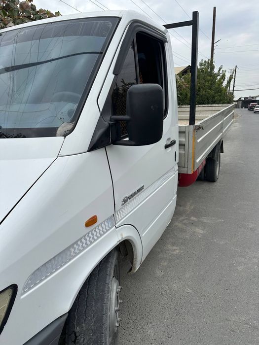 Mercedes-Benz 412D sprintor