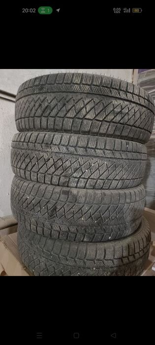 Зимный аяктар почти новый