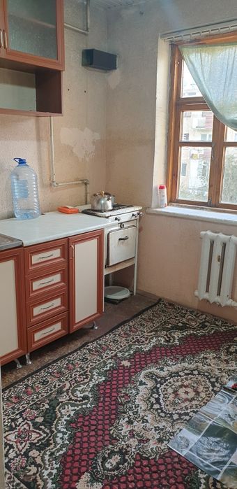 2 xonali uy sotiladi 4-qavatdan