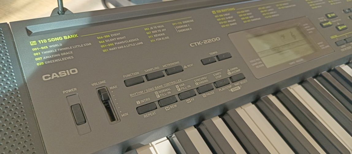 Синтезатор  Casio CTK-2200