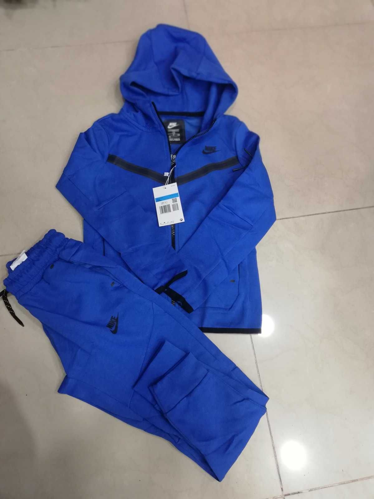 Nike Tech Fleece Unisex Детски Спортни Екипи! Горнище и Долнище!
