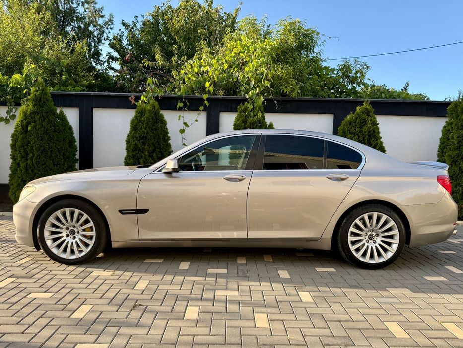 Vand bmw seria 7 745d f01 (2009) 300Cp +