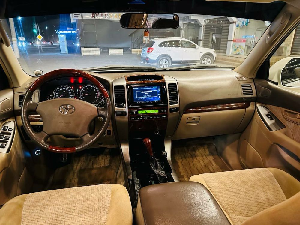 Land cruiser tayota prado 120 dubai