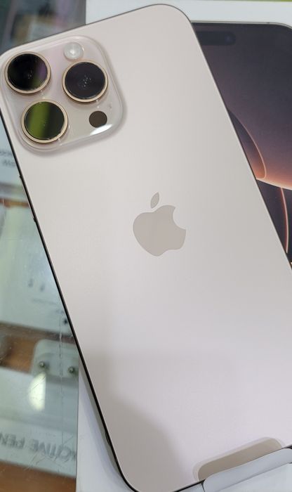 iPhone 16 Pro Max 256GB Desert Titanium