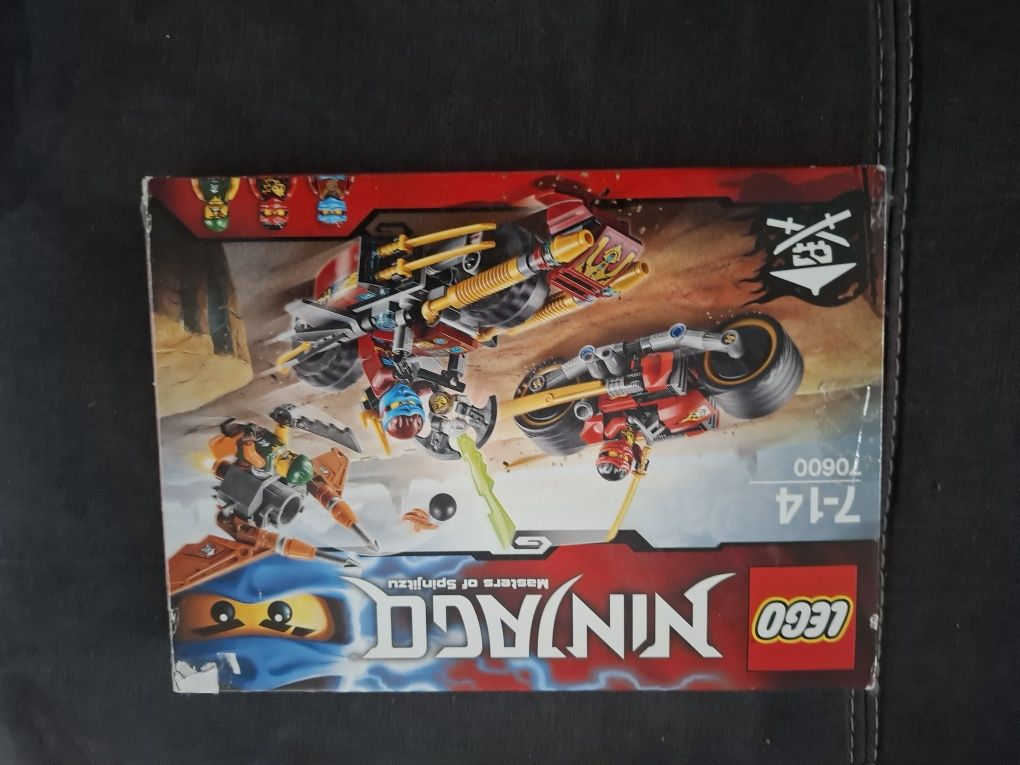 Продавам lego ninjago лего нинджаго сетове от различни сезони.
