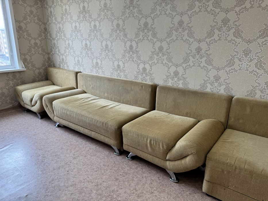 Диван с 2 креслами, можно угловым сделать
