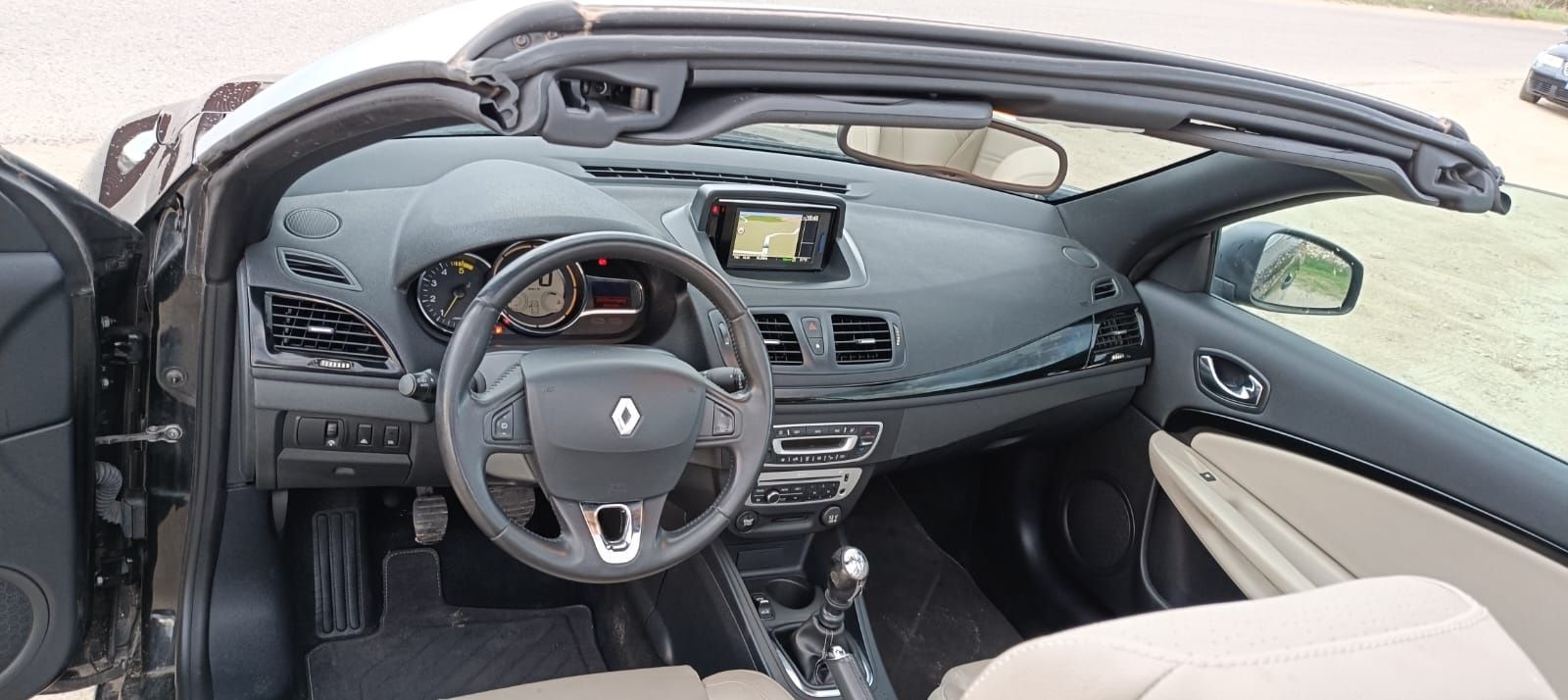 Renault Megane Cabrio An 2013 Motor 1.6 dci 130cp impecabila
