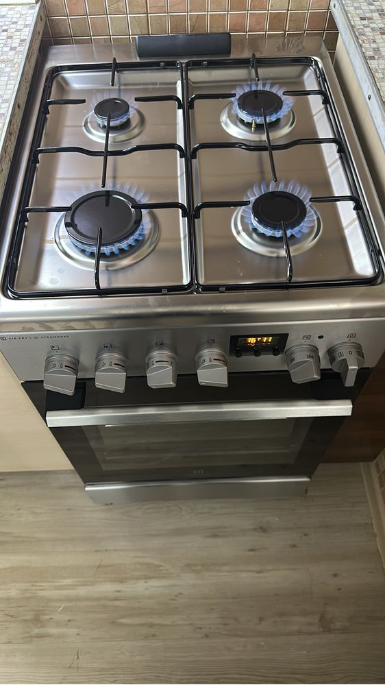 Reparatii aragaze fara flacara la cuptor !