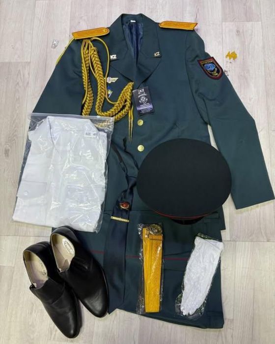 Военная парадная форма