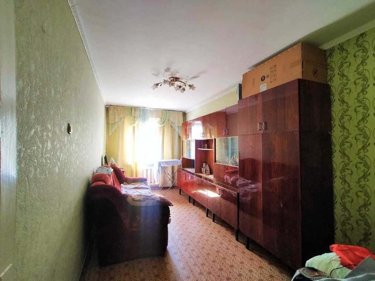Продается 2-х комнатная квартира в 17 микрорайоне в Майкудуке