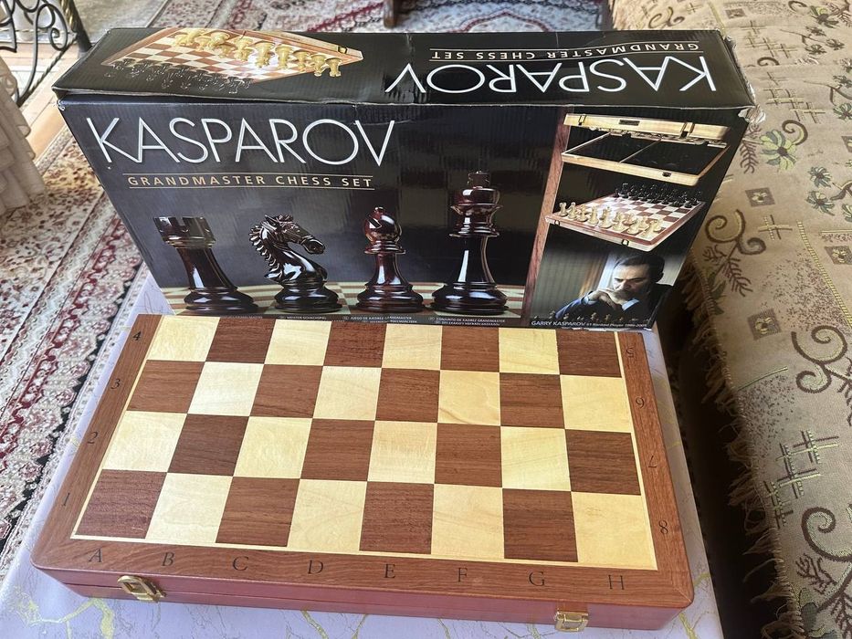 Новый шахматы KASPAROV