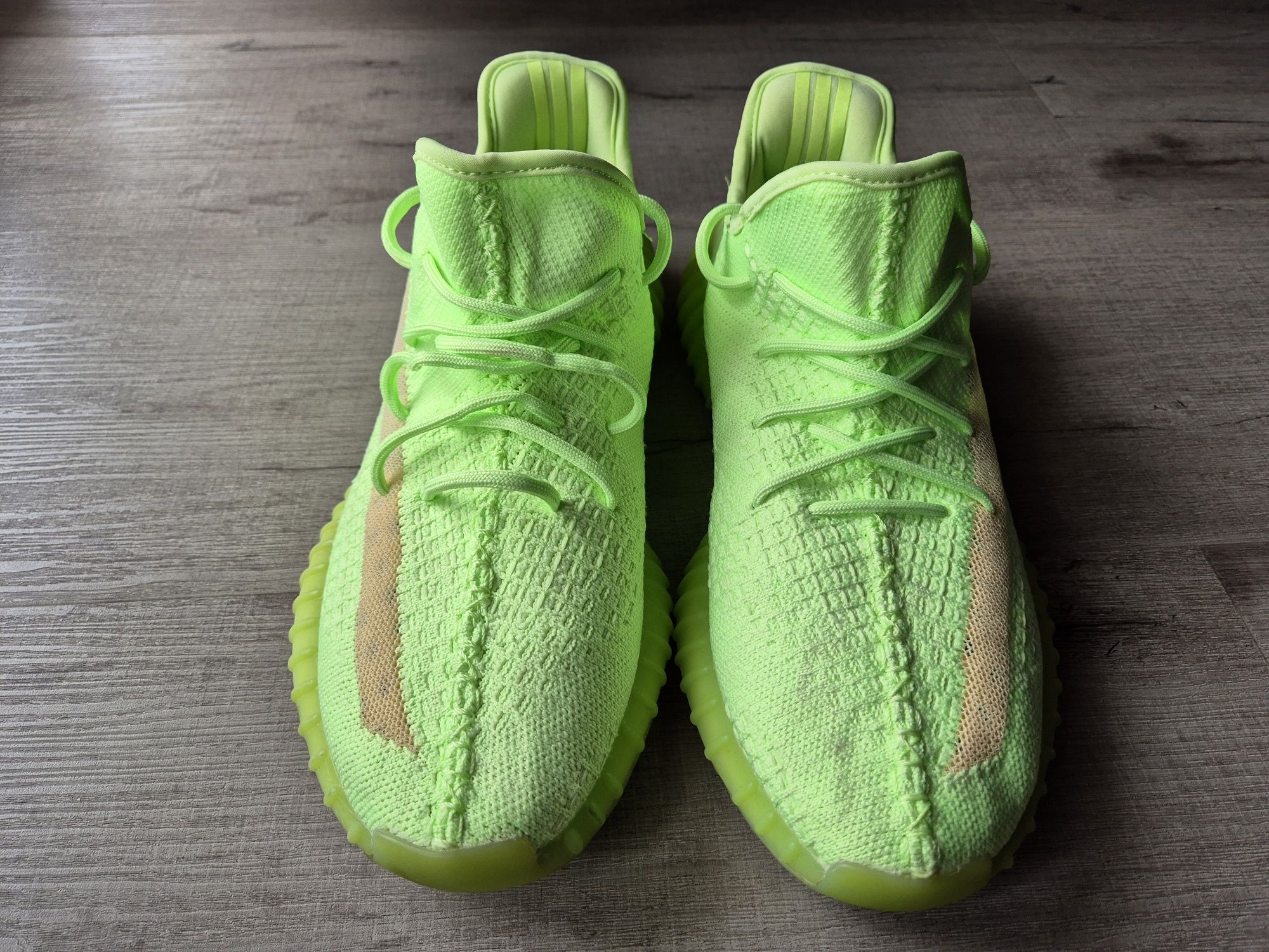 Adidas Yeezy Boost 350 V2 "Glow In The Dark"