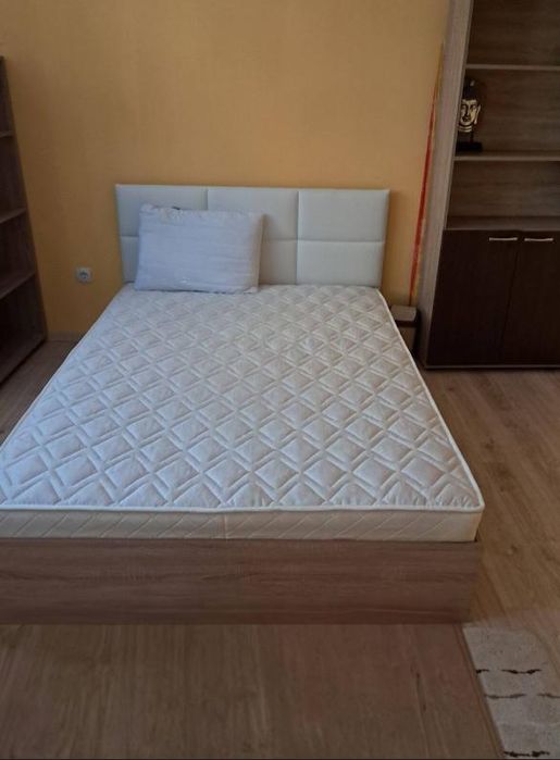 Дава се под наем Тристаен апартамент в Пловдив, Център - 100 кв.м за 500 € - Снимка #2