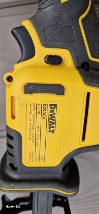 Dewalt ferestrau sabie pe acumulator