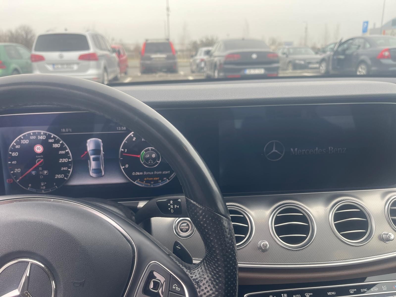 Se vinde Mercedes E Class