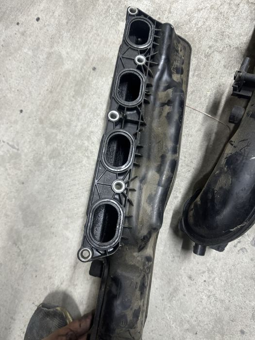 Всмукателен колектор бмв 550и 750и 650и bmw 550i 750i 650i n63b44