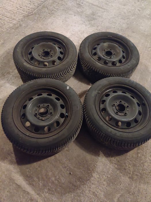 Зимни гуми с джанти за BMW (БМВ) E46
