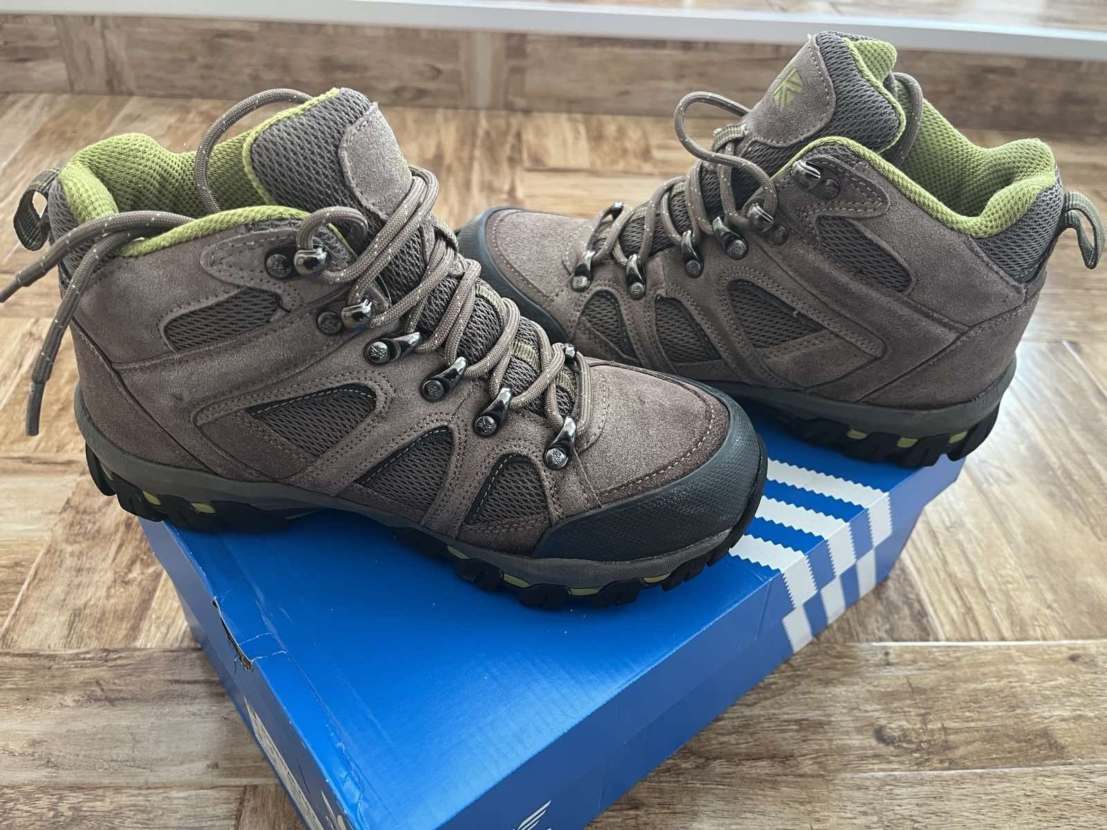 Туристически боти Karrimor