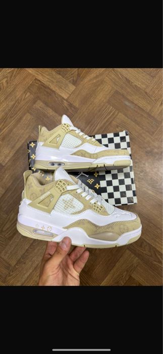 Air Jordan 4 Retro X Louis Vuttonn