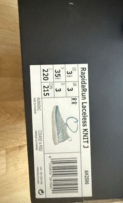 Маратонки     Nike